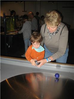 Heute sind wir im Technorama. Das macht Spass IMG_3623.jpg