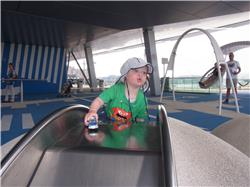 Ich habe ein Polizeiauto. Braucht gar nicht zu meinen, dass Ihr davon kommt RIMG0048.jpg