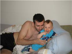 Der halbnackte Onkel ist lustig IMG_3069.jpg