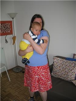 Was macht den die Mama mit dem Julian. Das ist doch der Sohn von unseren Nachbarn. IMG_3114.jpg