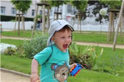 Seht mal wie schnell ich rennen kann. IMG_4343.jpg