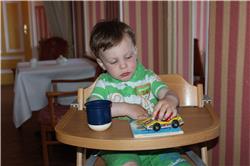 Boahhhh! Ist das langweilig hier. Ich dachte natürlich, dass alles bereit ist, wenn ich komme. Aber nichts da! IMG_4703.jpg