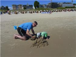 Heute baut Opa mit mir eine Burg! RIMG0012.jpg