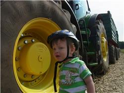 Hallo! Ist da wer? Ich würde gern den Besitzer oder den Fahrer sprechen. RIMG0111.jpg