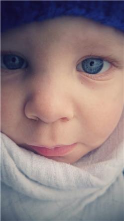 Sieht mal, wie ich modeln kann! DSC_4077~2.jpg