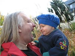 Hilfe! Papa will mich fressen! Und schon wieder ist der Kinderschutzbund nicht vor Ort! IMG_3343.jpg