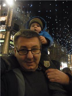 Opa macht selfies! Und als nächstes regnet es aufwärts! RIMG0082.jpg