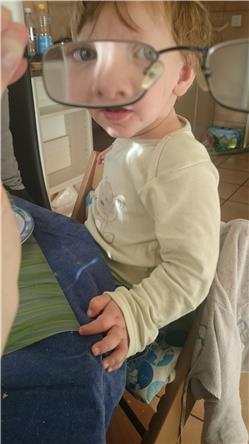 Die Johanna macht ja wieder Blödsinn. Wie sieht das denn wieder aus. DSC_0565.jpg